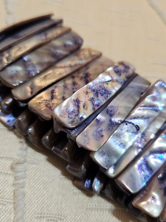 UnBranded Jewelry - MOTHER of PEARL ELASTICIZED BRACELET CUFF